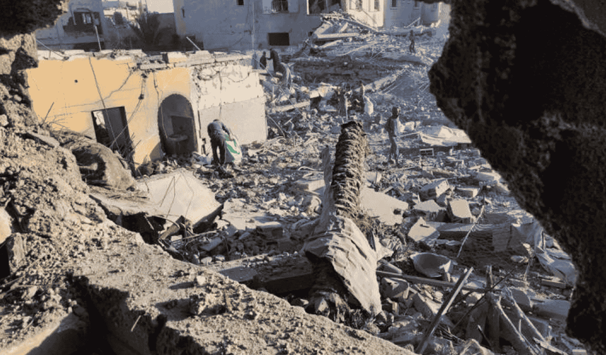 Katil İsrail vurmaya devam ediyor