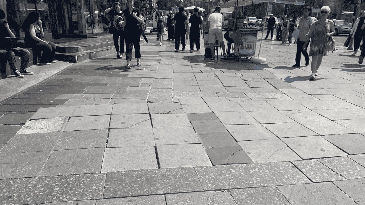 Ankara Kizilay Kaldirim (2)