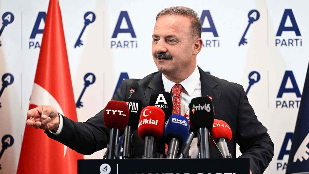 Yavuz Agiralioglu Basin Toplantisi (2)